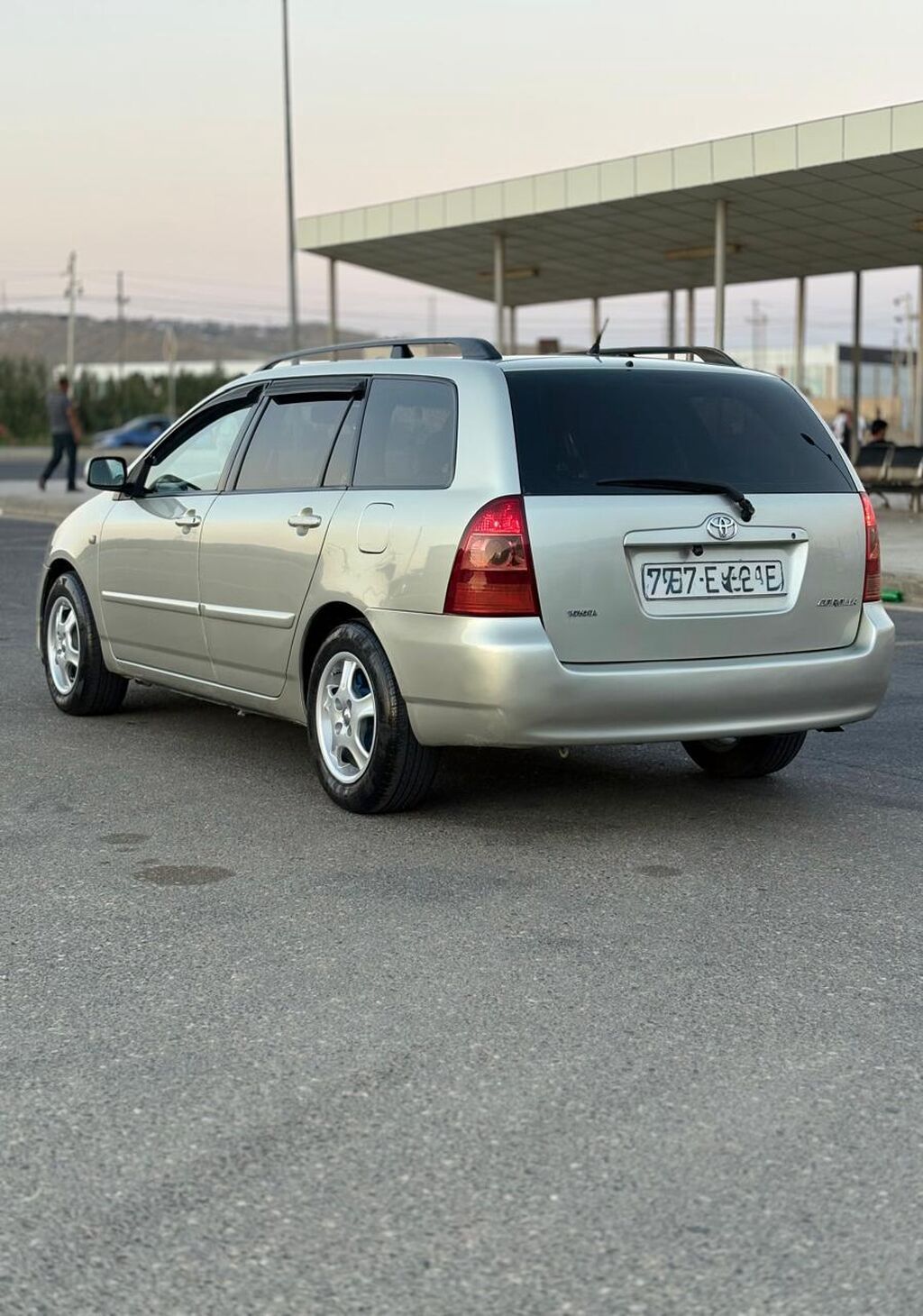 Toyota Corolla: 1.4 l | 2006 il Universal — Avto, Qobu (3)