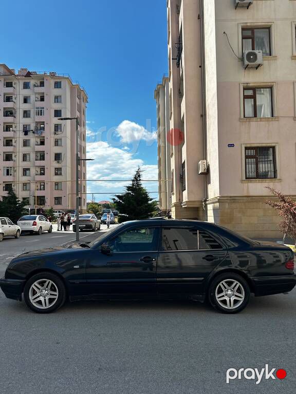 Mercedes E 200, 2.0 L, 1997 il, 260 000 km 99-NJ-566 — Avtomobillər, Bakı (3)