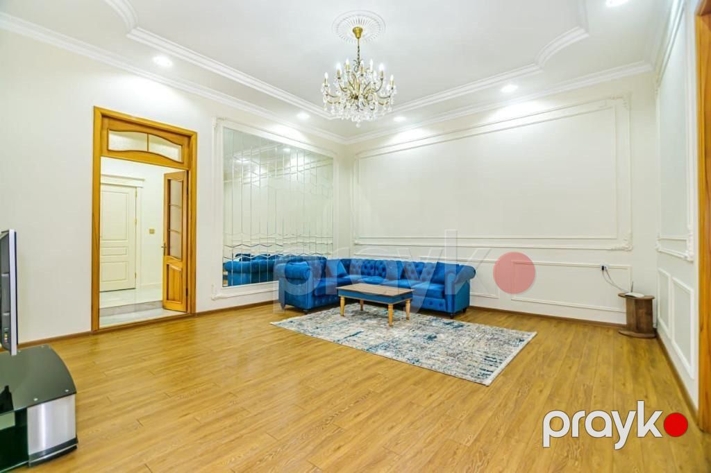 Satılır 5 otaqlı köhnə tikili 180 m² — Mənzil, Bakı (3)