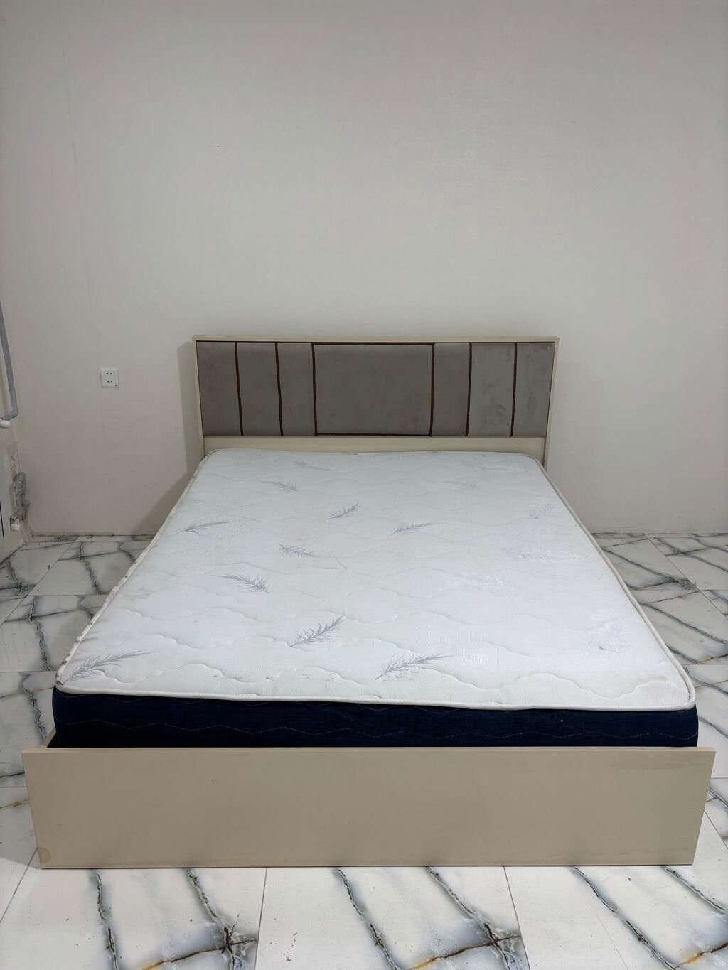 Taxt ölçü 160/200 Matras ortapedik Qiymet 180azn Elave ödenisle — Mallar, Bakı