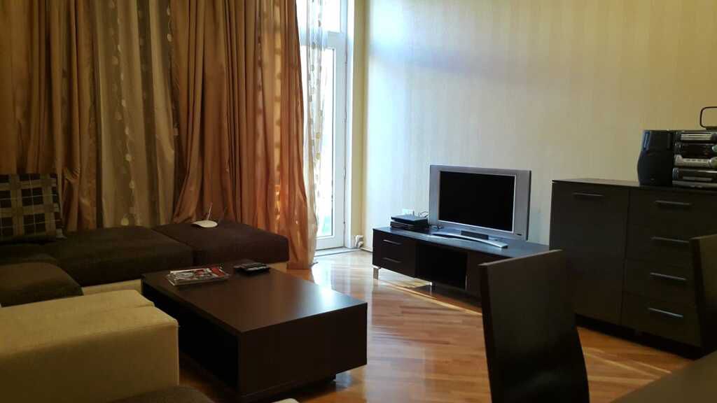 İcarəyə verilir 3 otaqlı köhnə tikili 90 m² — Mənzil, Bakı (2)