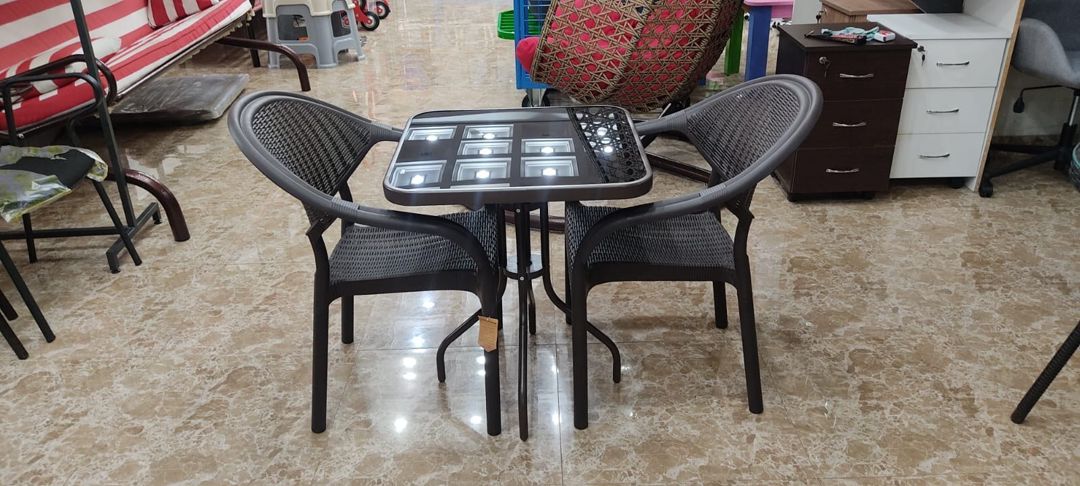 Masa və oturacaqlar — Mallar, Bakı (6)