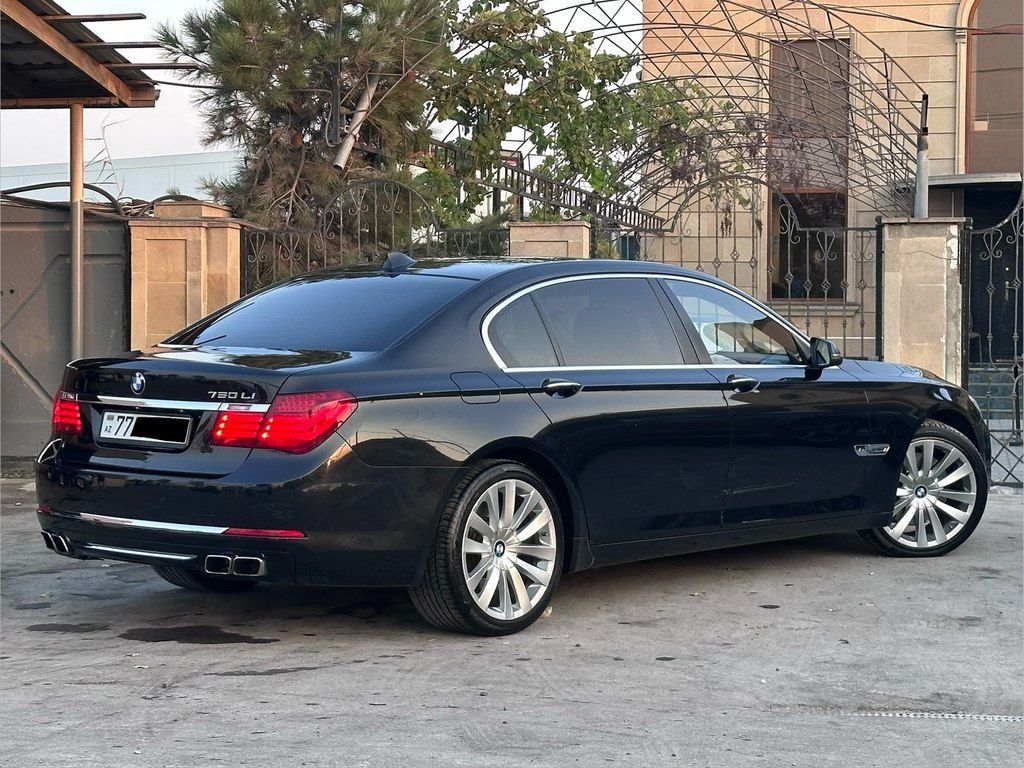 BMW 760, 6.0 L, 2013 il, 328 000 km — Avtomobillər, Bakı (10)