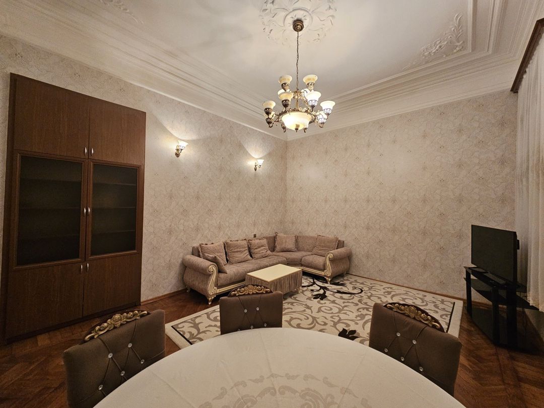 İcarəyə verilir 3 otaqlı köhnə tikili 120 m² — Mənzil, Bakı (5)