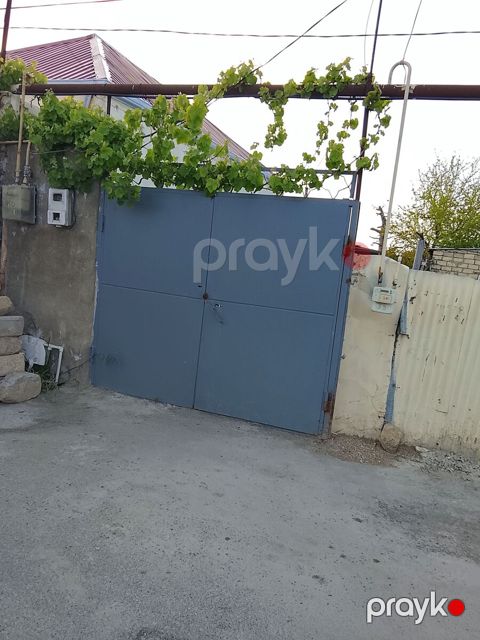 Həyət evi, Xırdalan ş — Xırdalan