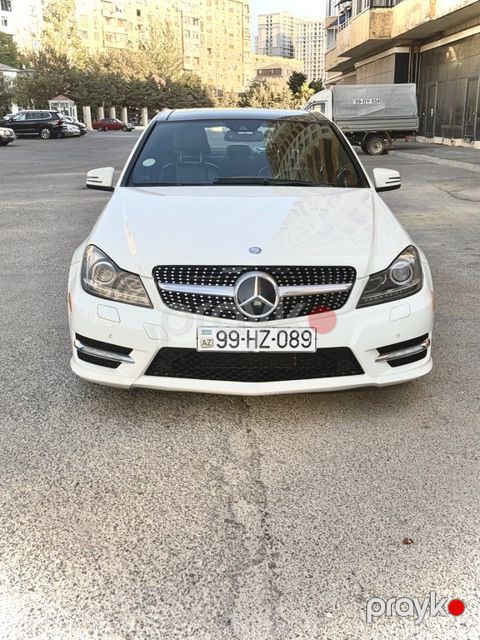 Mercedes C 300 4MATIC, 3.0 L, 2011 il, 300 200 km — Bakı