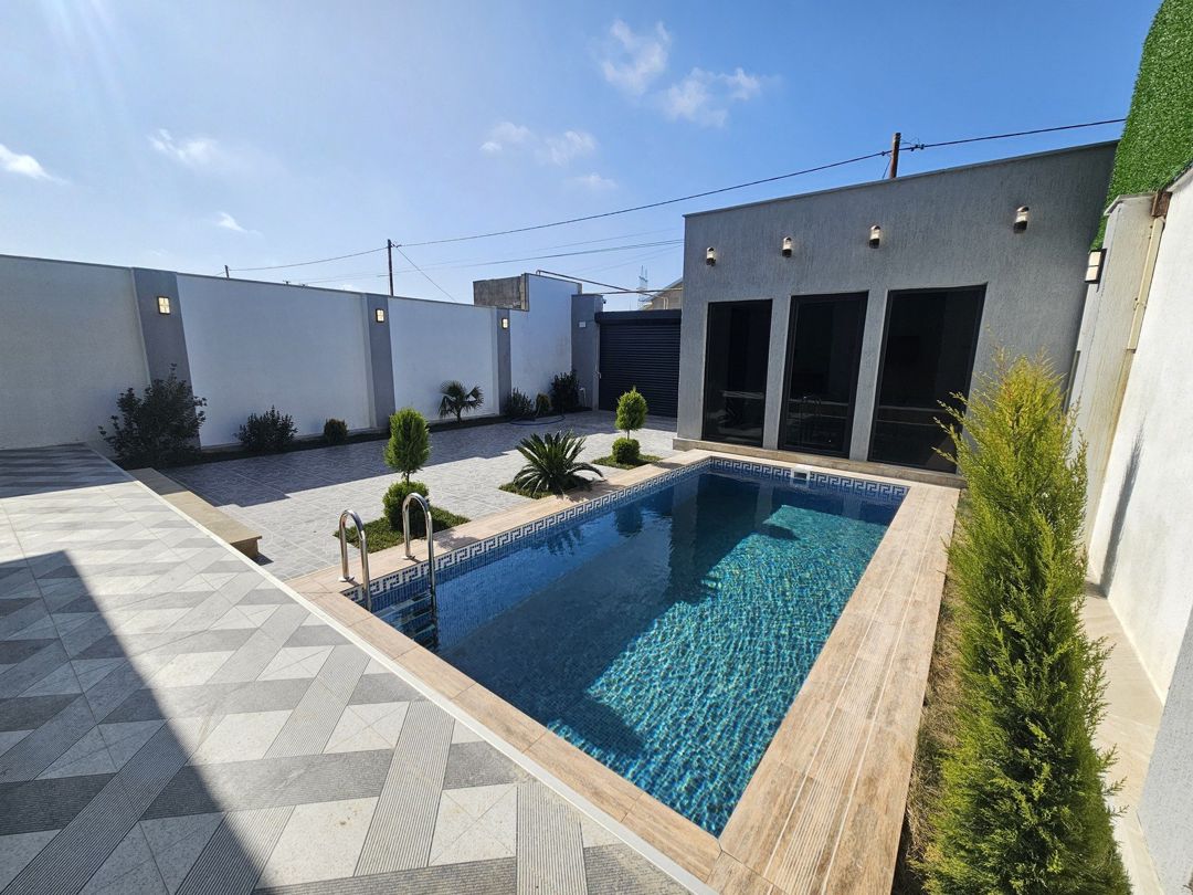 Satılır 4 otaqlı həyət evi/bağ evi 250 m² — Ev, villa, Bakı (6)