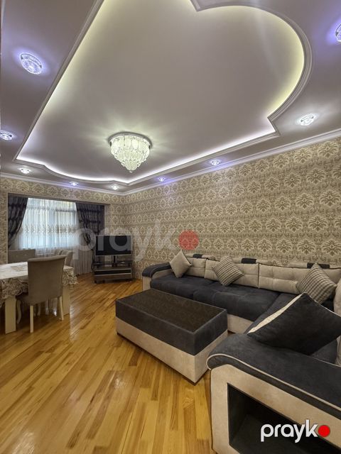 Satılır 3 otaqlı köhnə tikili 85 m²