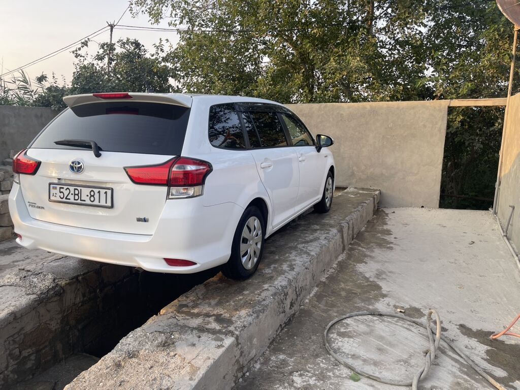 (Toyota) Corolla Fielder Hybrid – ağ rəngli universal kuzov — Avto, Şirvan (2)