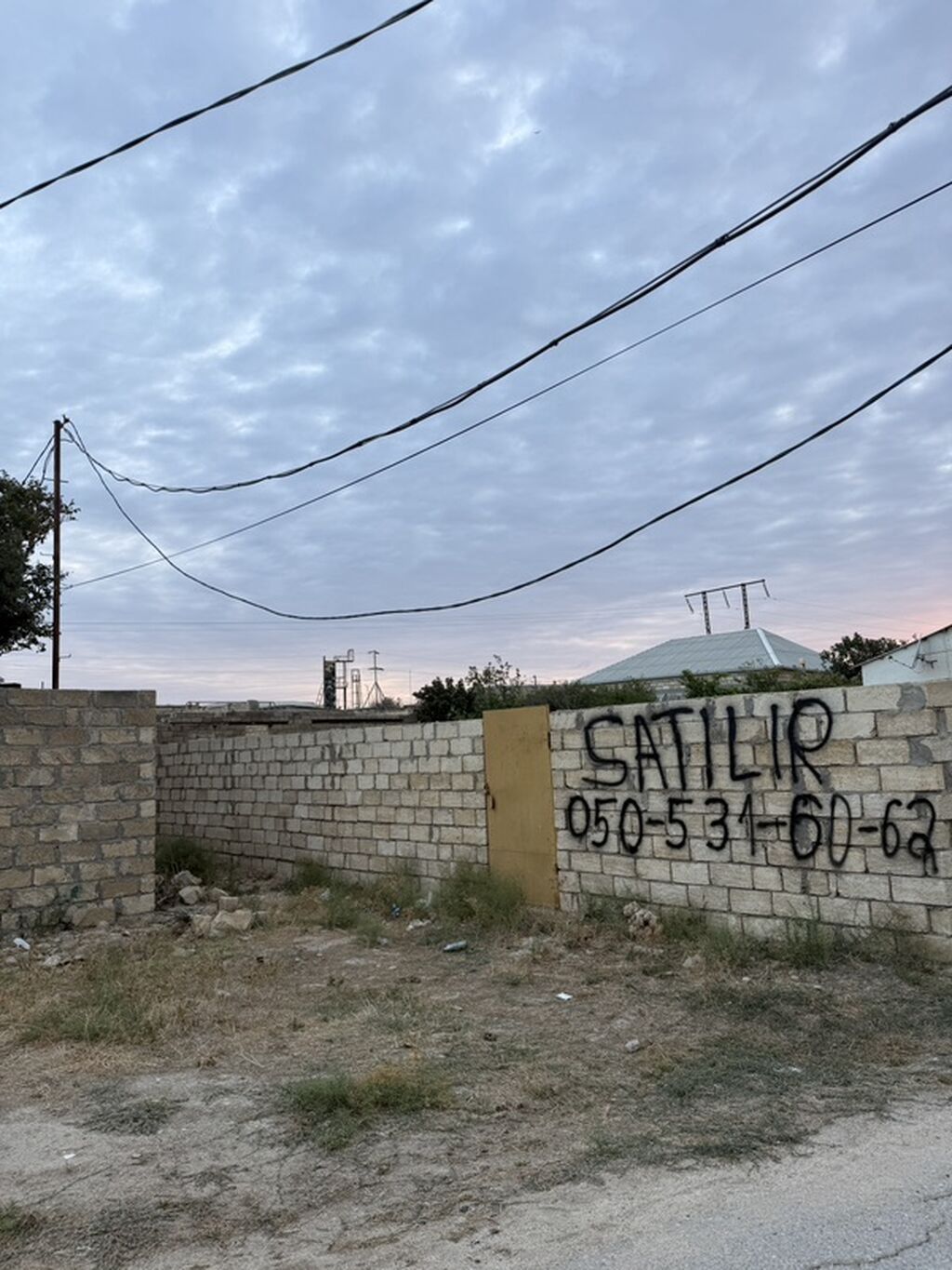 Hacı Zeynalabdin Tağıyev qəsəbəsində 6,5 sotluq torpaq