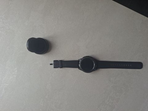 Samsung Galaxy Watch Midnight Black 42mm — Bakı