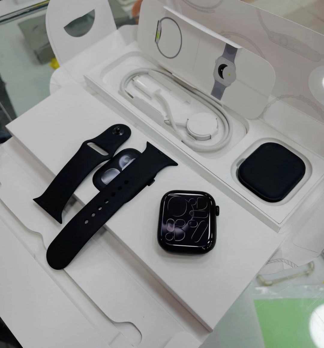 Apple Watch Series 10 Aluminum Jet Black 46mm — Elektronika, Bakı (4)