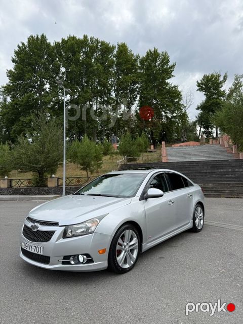 Chevrolet Cruze: 1.4 l | 2013 il 271000 km Sedan