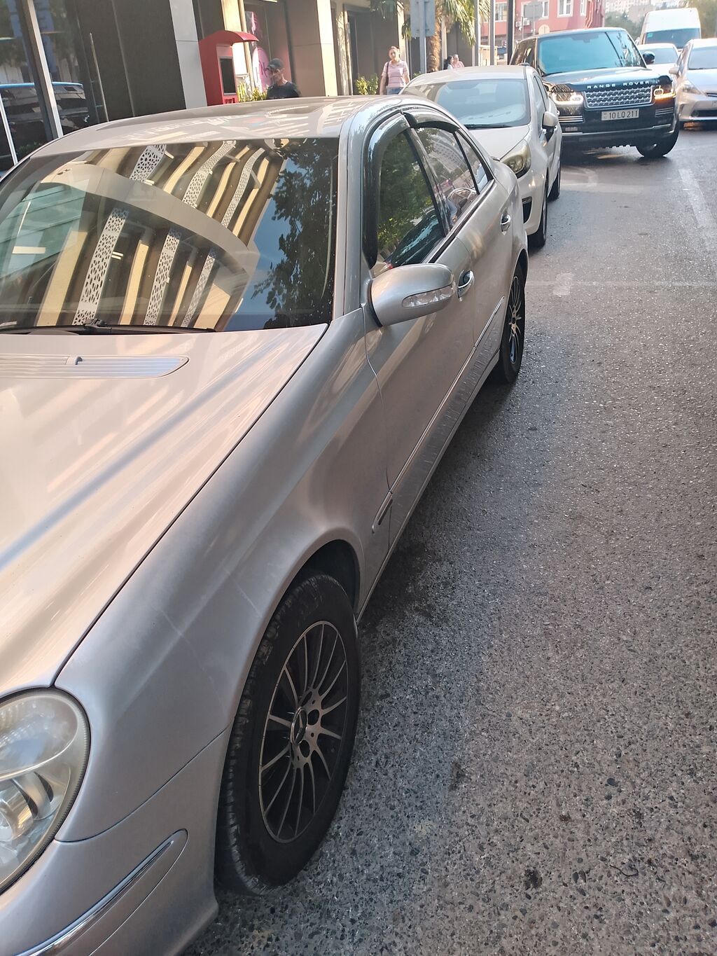 Mercedes-Benz E-Class sedan (W211), gümüşü rəng. - Kuzov: 4 qapılı — Avtomobillər, Bakı (6)
