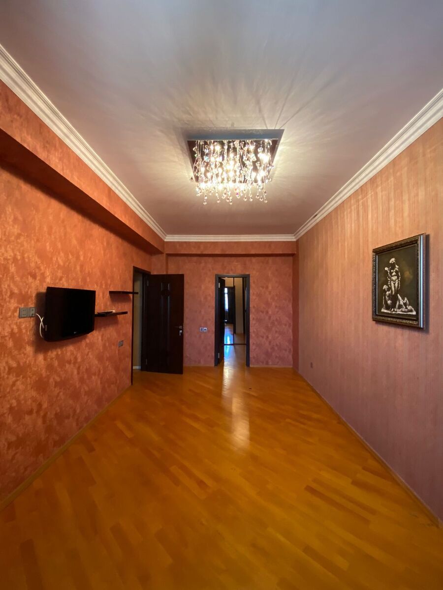 Satılır 4 otaqlı yeni tikili 183 m² — Mənzil, Bakı (6)