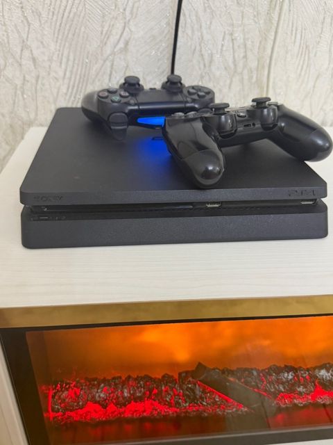 Sony Playstation 4 Slim 1TB — Игровые приставки
