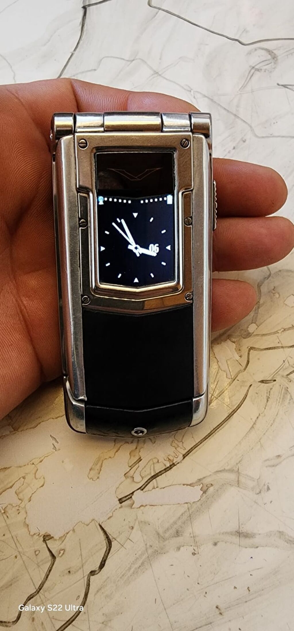 Vertu rəng - Qara, Düyməli — Vertu, Bakı