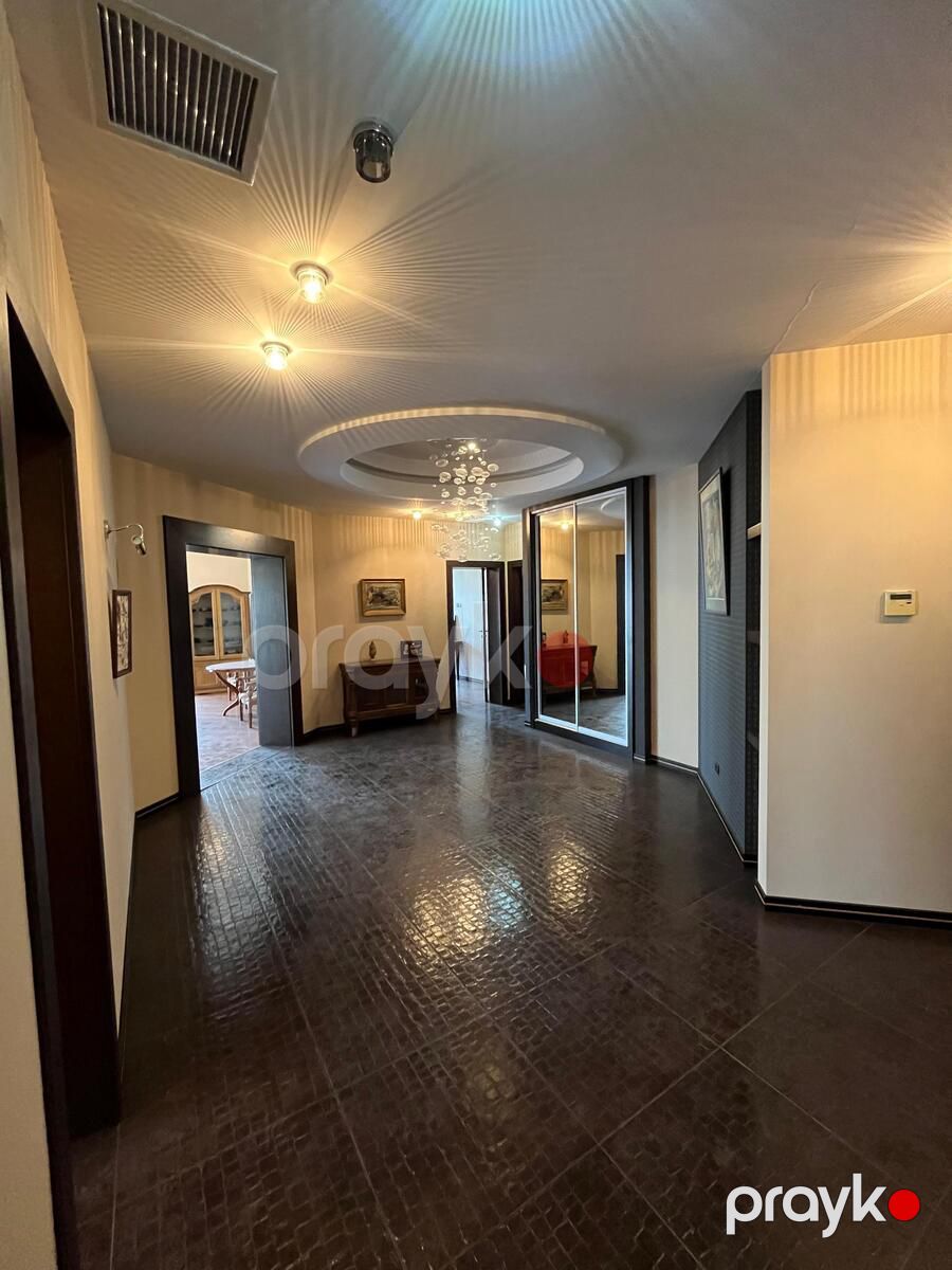 Satılır 4 otaqlı yeni tikili 200 m² — Mənzil, Bakı (7)