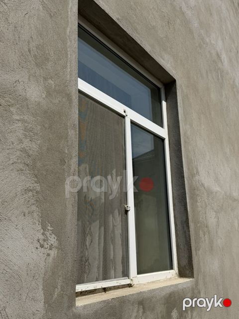 Plastik pəncərə, ölçü 1,55 x 1,20 m