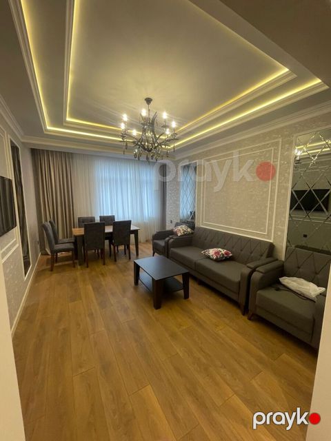 Satılır 3 otaqlı köhnə tikili 85 m²