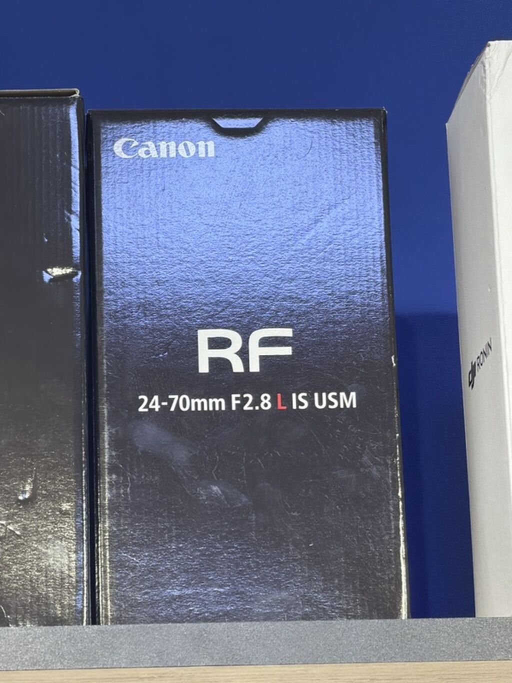 Canon RF 24-70mm f/2.8L IS USM obyektiv - RF bayoneti: Canon EOS R