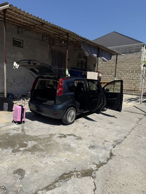 Nissan Note – şəhər və ailə üçün rahat hetçbek - Korpus: 5 qapılı
