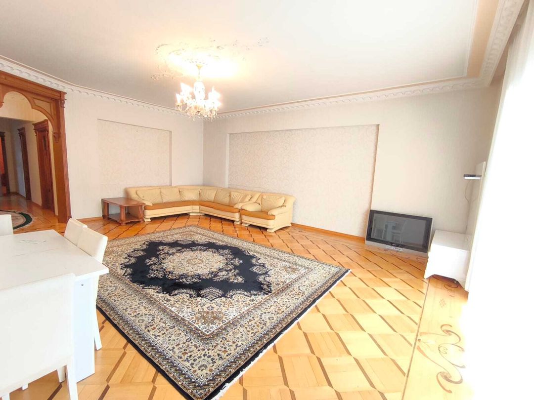 4-otaqlı yeni tikili kirayə verilir, Səməd Vurğun küç.37., 178 m² — Mənzil, Bakı (2)
