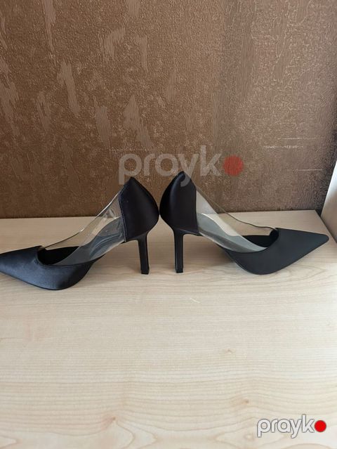 Qadın klassik ayaqqabıları – 2 model 1) Şüşə detallı stiletto - Rəng