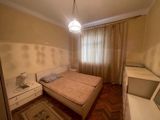 Satılır 3 otaqlı köhnə tikili 80 m² — Квартира