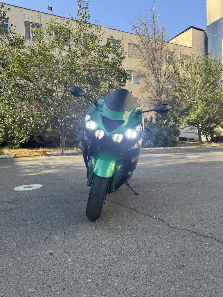 Kawasaki Ninja ZX-14, 1400 sm3, 2010 il, 22 600 km — Motosikletlər, Bakı (8)