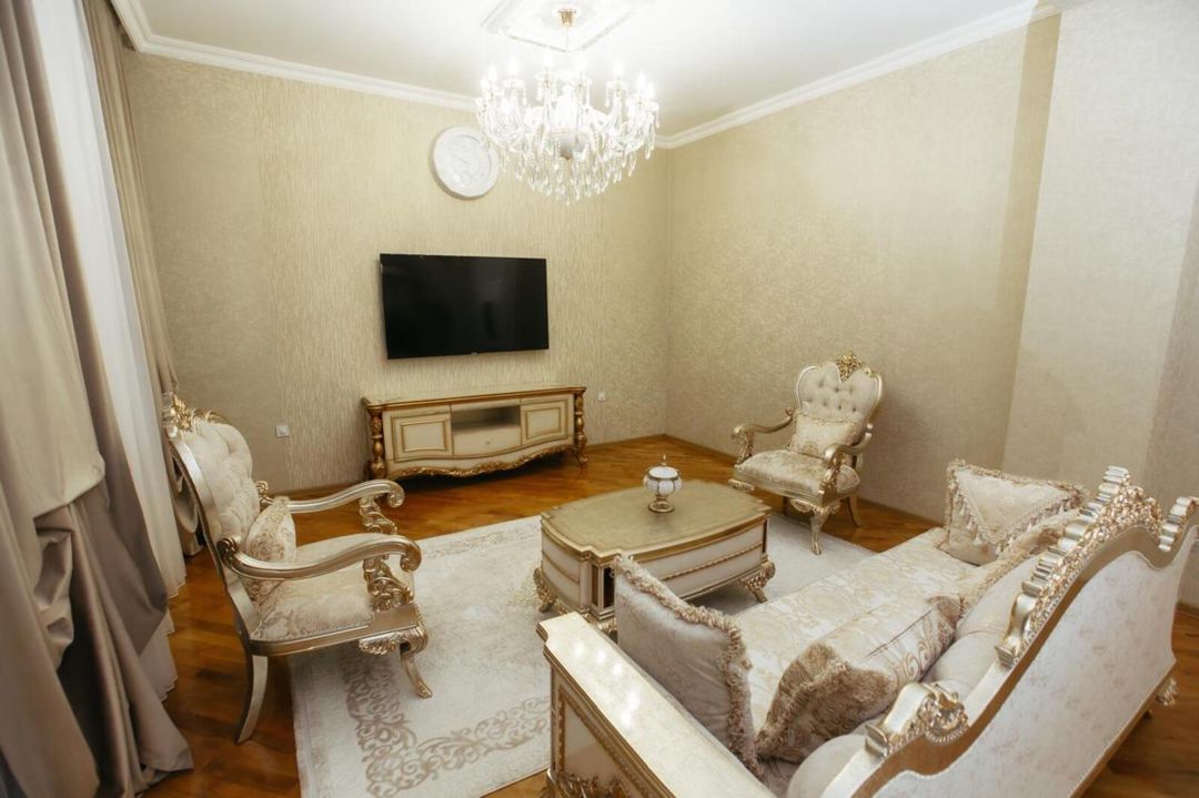 Satılır 6 otaqlı həyət evi/bağ evi 510 m² — Ev, villa, Bakı (8)