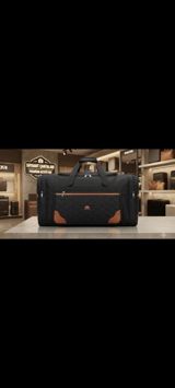 Səyahət üçün geniş həcmli idman/duffel çantası 30 kiloluq — Ürünler