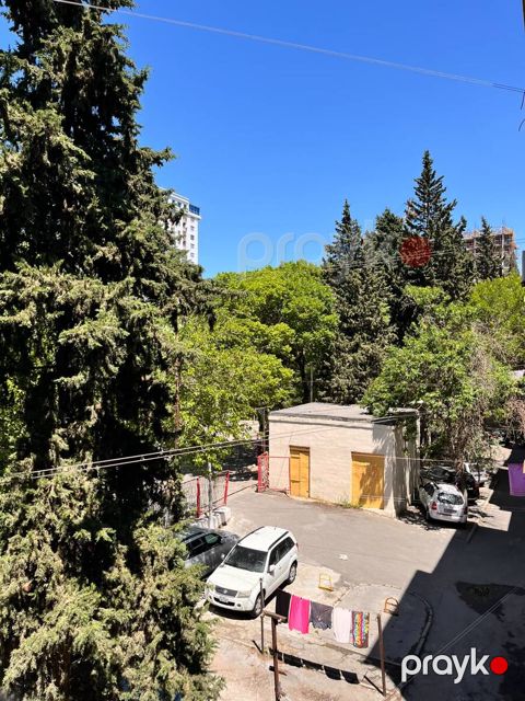 Satılır 2 otaqlı köhnə tikili 51 m²