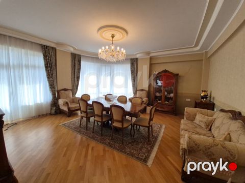 Satılır 4 otaqlı yeni tikili 195 m²