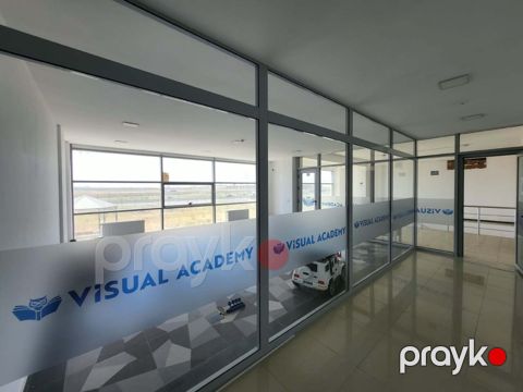 İcarəyə verilir 12 otaqlı ofis 400 m²