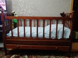 Taxta beşik - Material: kütləvi ağac, cilalanmış tünd qəhvəyi rəng - — Goods