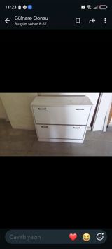 Ağ rəngli, kompakt ayaqqabılıq/dolab. Üç mərtəbəli açılıb-bağlanan — Xanım — Furniture