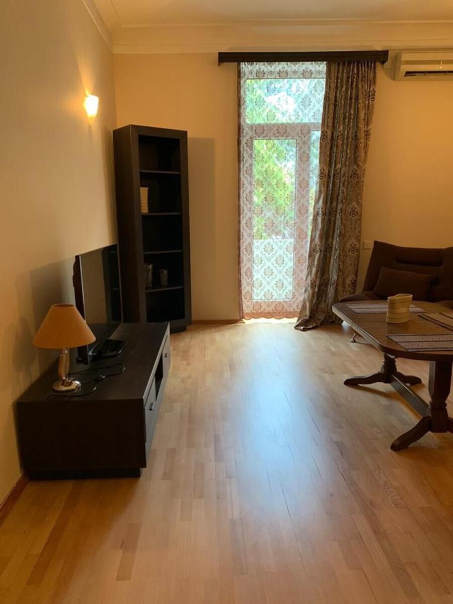 İcarəyə verilir 2 otaqlı köhnə tikili 65 m² — Mənzil, Bakı (3)