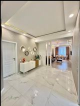 Satılır 3 otaqlı yeni tikili 130 m² — Real estate