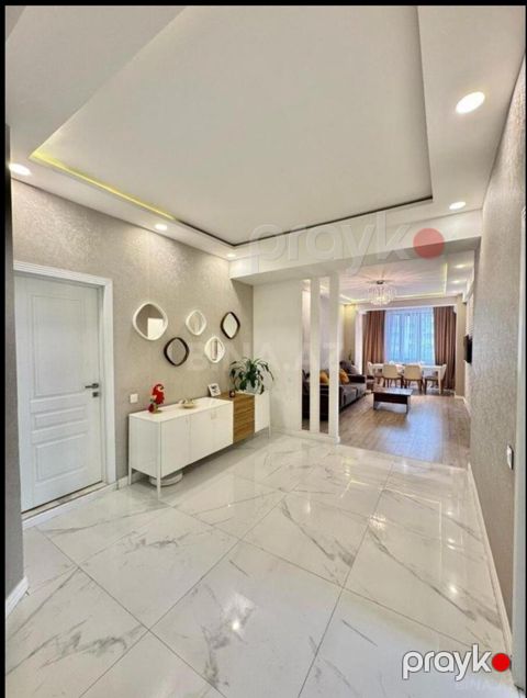 Satılır 3 otaqlı yeni tikili 130 m² — Bakı