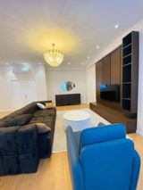İcarəyə verilir 3 otaqlı yeni tikili 180 m² — Vüsal Bəy