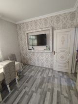 1-otaqlı mənzil, 10-cu mkr., 42 m² — Ülfət Vasitəçi