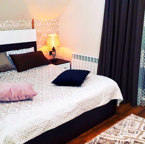 İcarəyə verilir 4 otaqlı həyət evi/bağ evi 200 m²