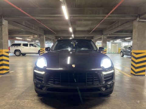 Porsche Macan, 2.0 L, 2017 il, 220 000 km