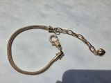 Qızılı rəngli zəncir qolbaq - Material: metal ərintisi, qızılı rəng — Accessories