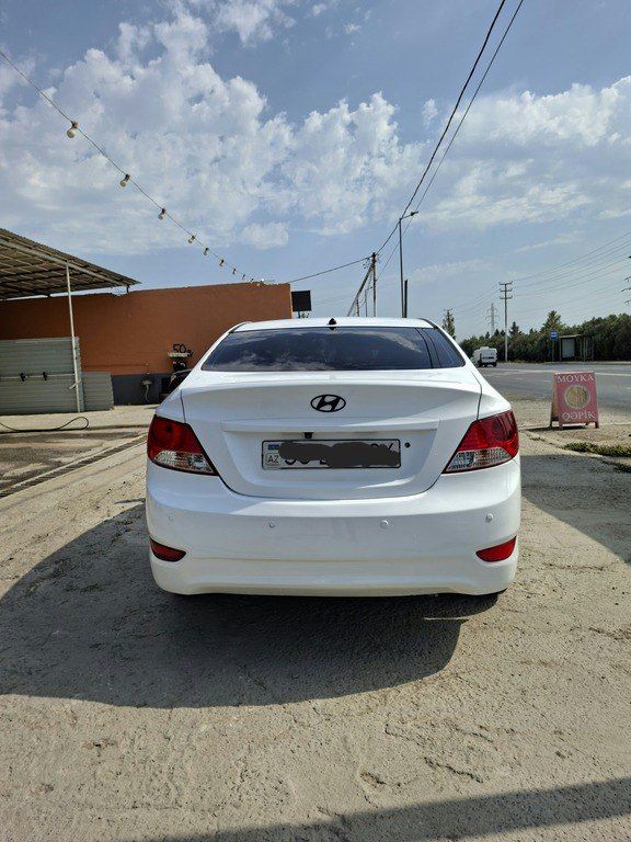 Hyundai Accent, 1.4 L, 2011 il, 206 000 km — Avtomobillər, Bakı (2)