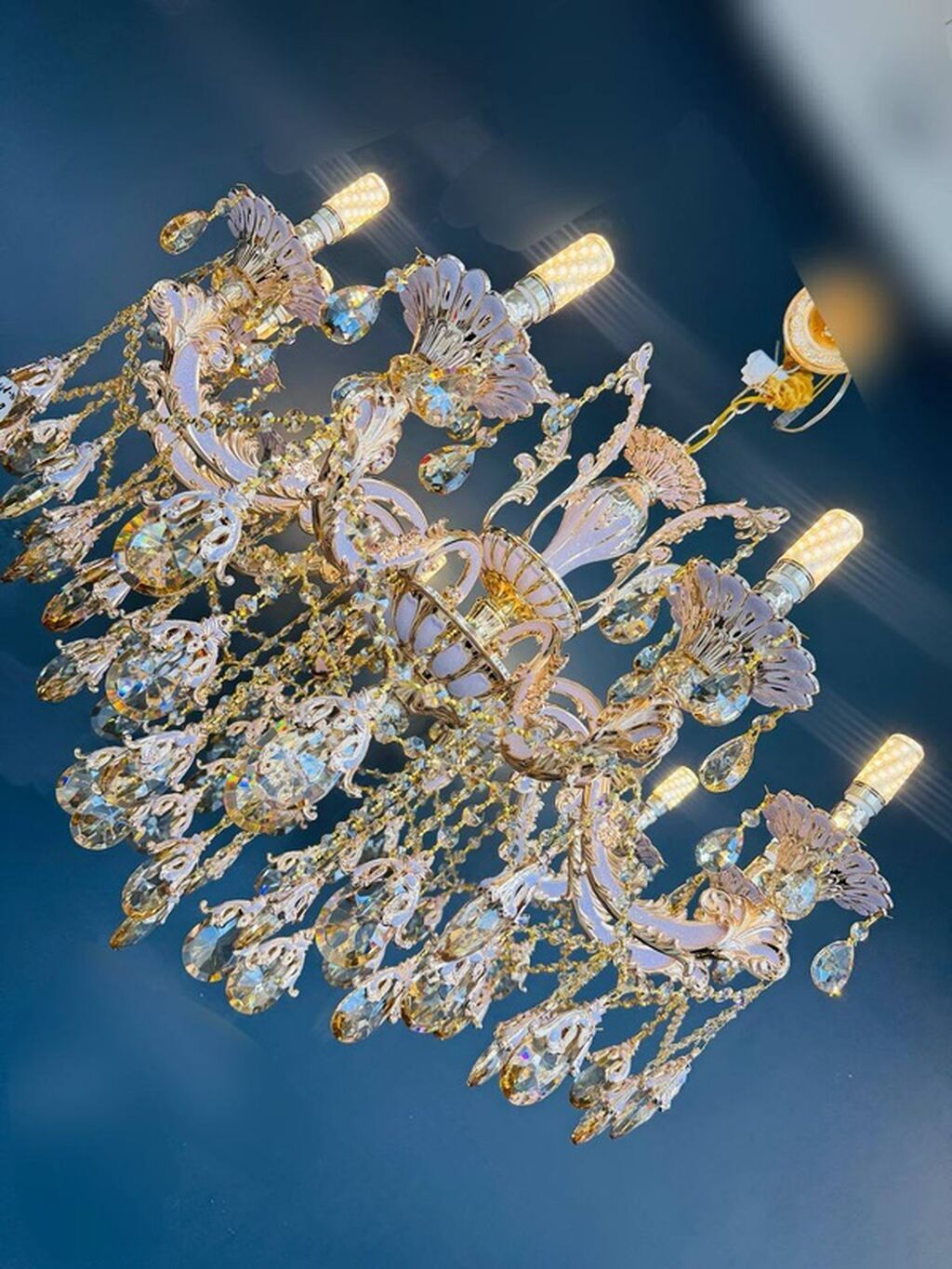 Çılçıraq, 6 lampa