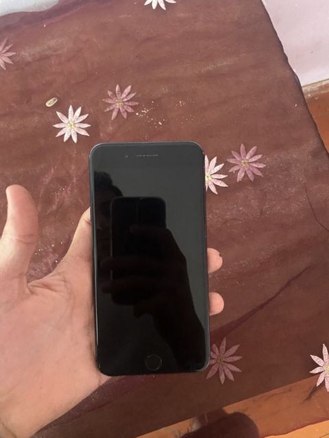 IPhone 7 Plus, 32 GB, Jet Black, Barmaq izi
