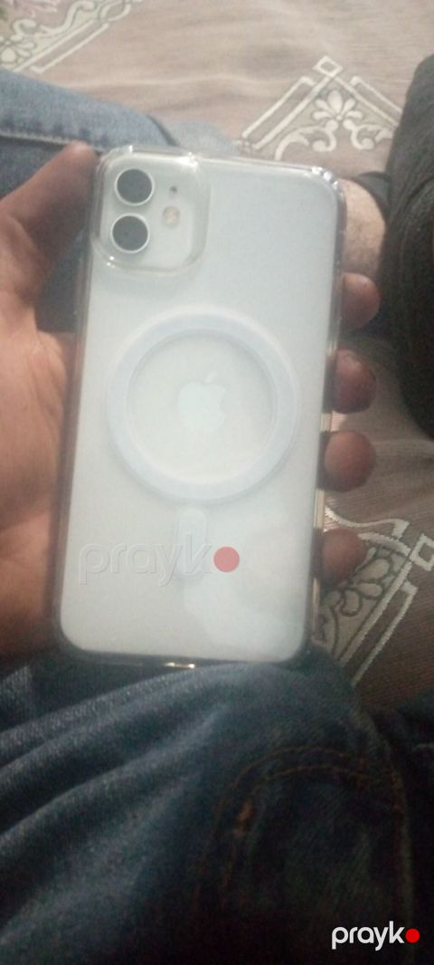Apple iPhone 11 64 GB Ağ Rəng