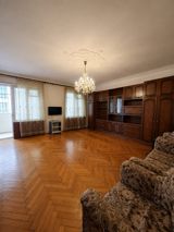 Satılır 4 otaqlı köhnə tikili 110 m² — Elmir bəy